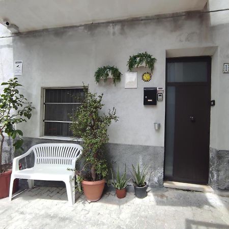 "The Gole Of Alcantara Living In The Dream'S Room" Graniti Extérieur photo