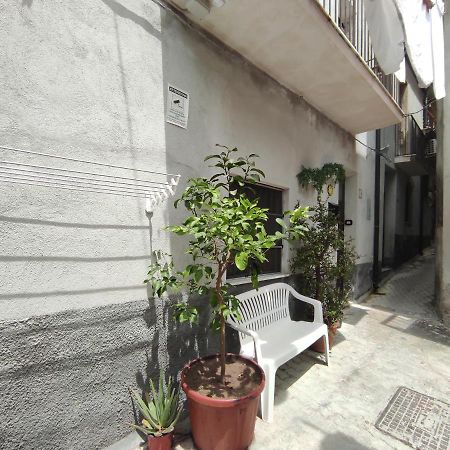 "The Gole Of Alcantara Living In The Dream'S Room" Graniti Extérieur photo