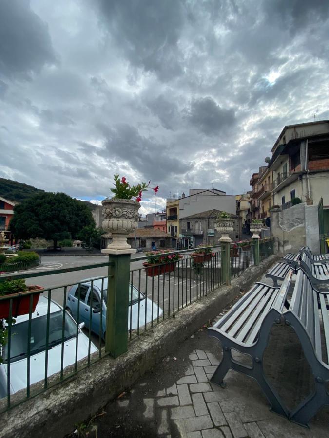 "The Gole Of Alcantara Living In The Dream'S Room" Graniti Extérieur photo